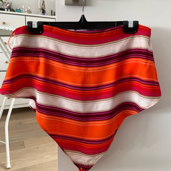 Strapless summer top - Picture 3 of 3